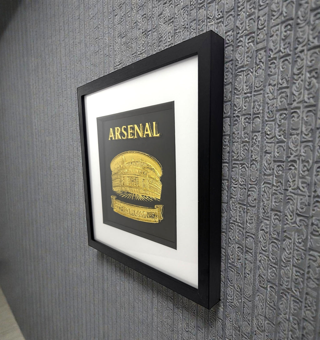 Close up of raised 3D Oooh To Be A Gooner banner on Arsenal wall art.